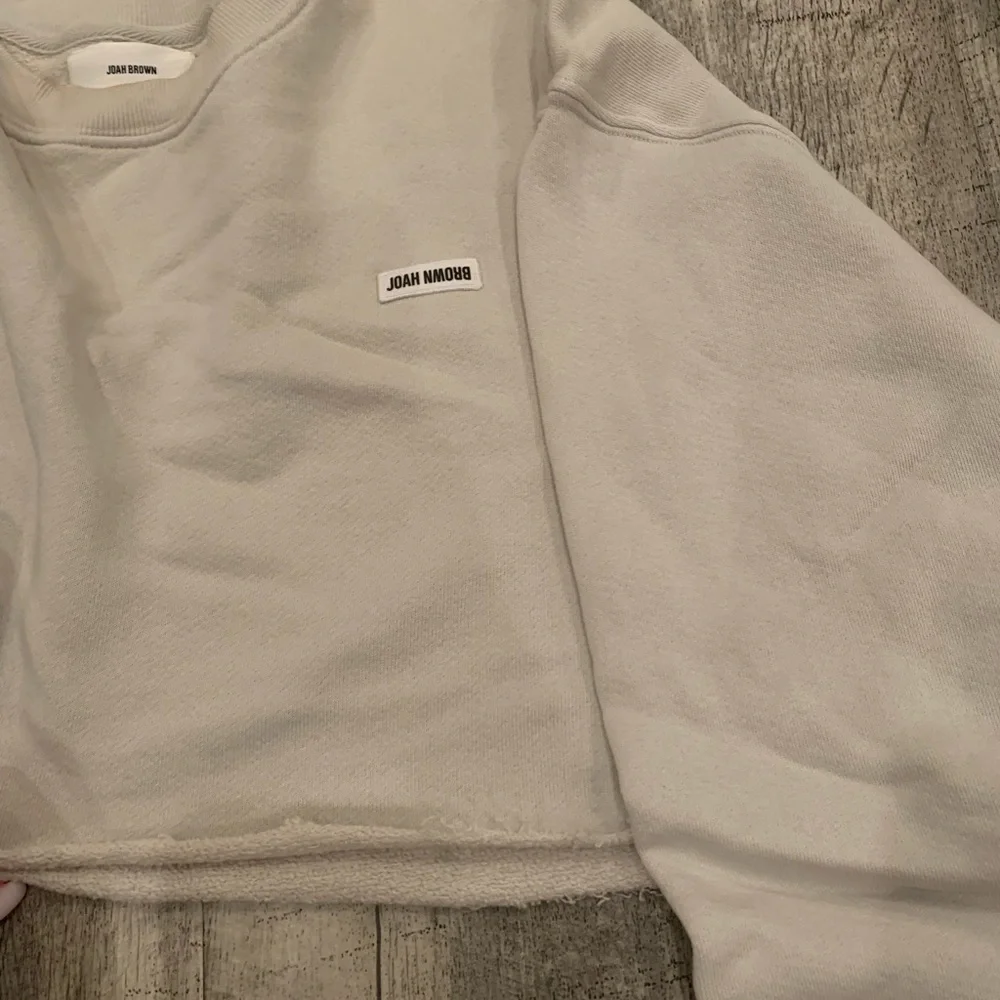 Joah Brown cropped sweatshirt - Picture 6 of 6
